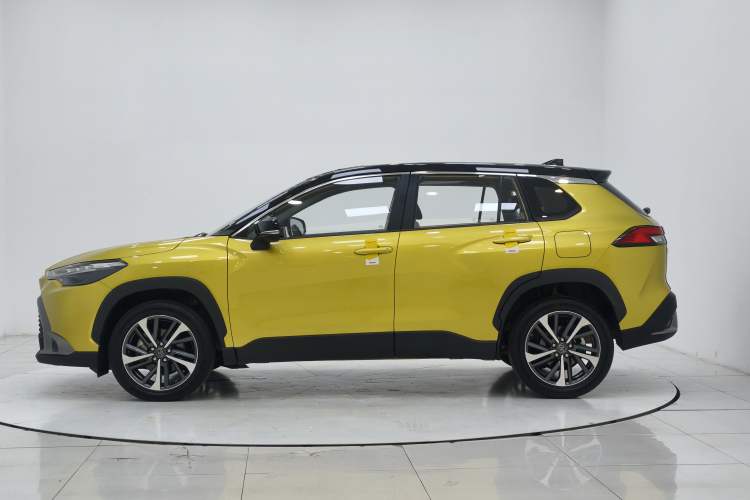 Used Toyota FRONTLANDER 2022 2.0L CVT Luxury PLUS Edition Exterior 2