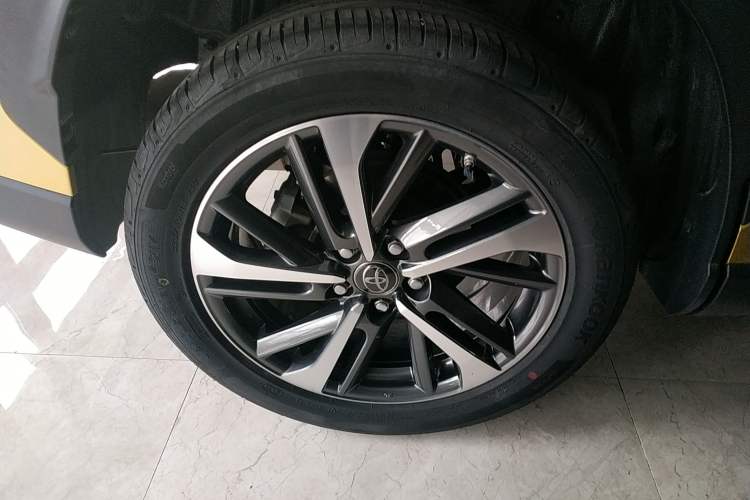 Used Toyota FRONTLANDER 2022 2.0L CVT Luxury PLUS Edition Exterior 8