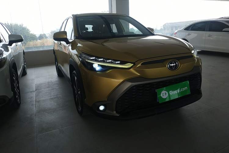 Used Toyota FRONTLANDER 2022 2.0L CVT Luxury PLUS Edition Front Right 45 Deg