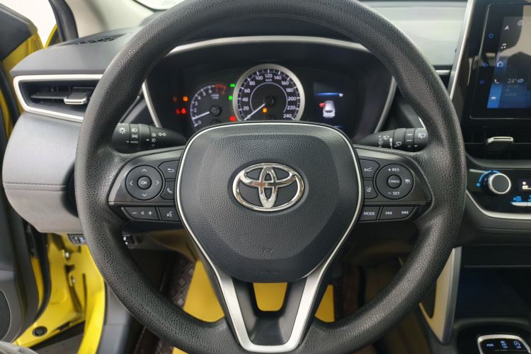 Used Toyota FRONTLANDER 2022 2.0L CVT Luxury PLUS Edition Interior 4