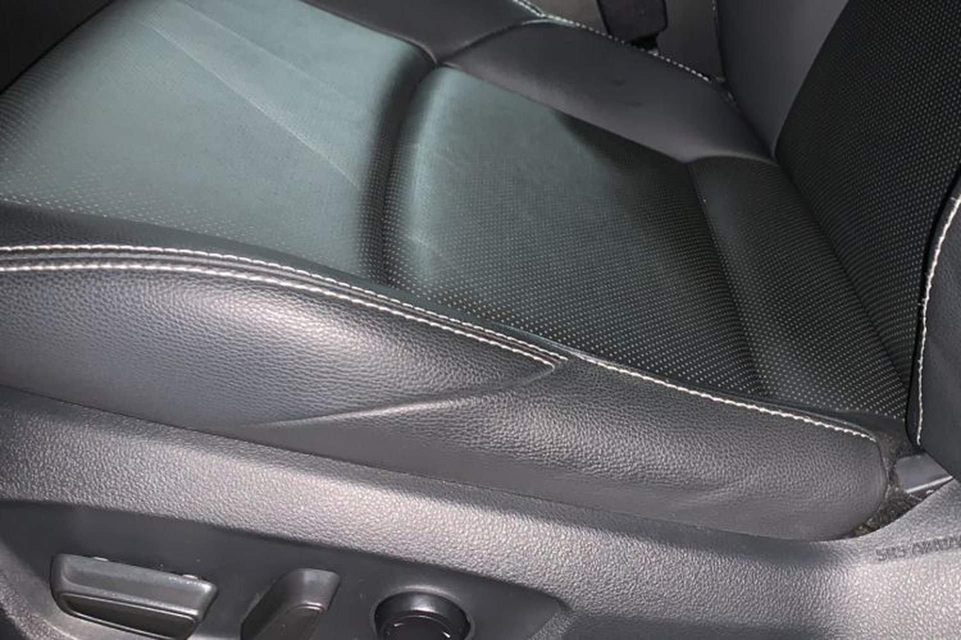 Used Toyota FRONTLANDER 2022 2.0L CVT Luxury PLUS Edition Interior 7