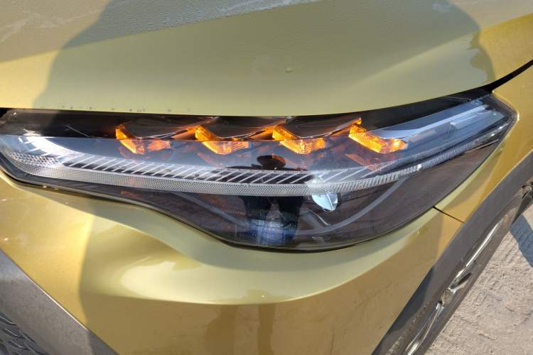 Used Toyota FRONTLANDER 2022 2.0L CVT Luxury PLUS Edition Left Front Headlight