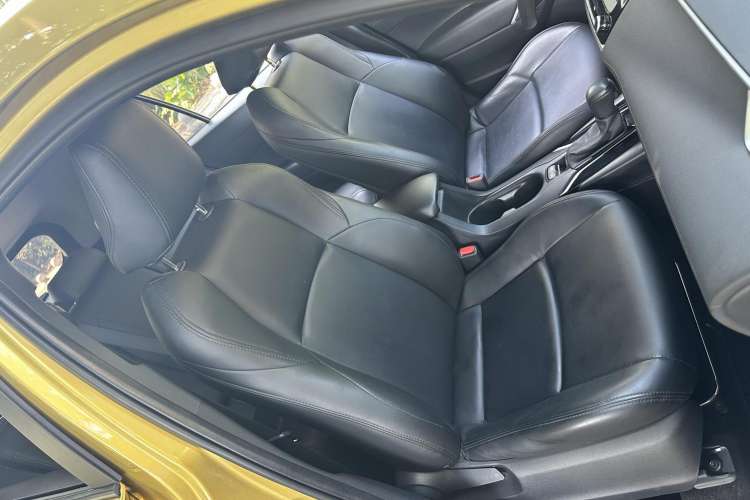 Used Toyota FRONTLANDER 2022 2.0L CVT Elite Edition Right Front Seat