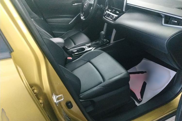 Used Toyota FRONTLANDER 2022 2.0L CVT Luxury PLUS Edition Right Front Seat