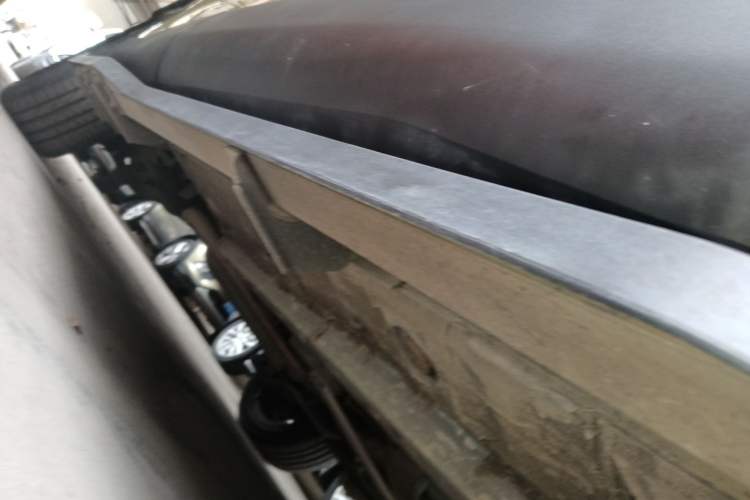 Used Toyota FRONTLANDER 2022 2.0L CVT Luxury PLUS Edition Right Side Sill