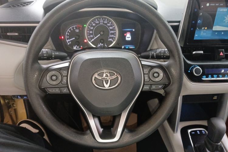 Used Toyota FRONTLANDER 2022 2.0L CVT Luxury PLUS Edition Steering Wheel