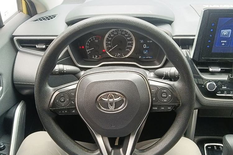 Used Toyota FRONTLANDER 2022 2.0L CVT Luxury Edition Steering Wheel