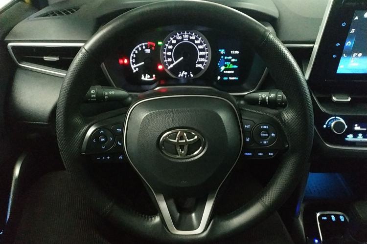 Used Toyota FRONTLANDER 2022 2.0L CVT Luxury PLUS Edition Steering Wheel