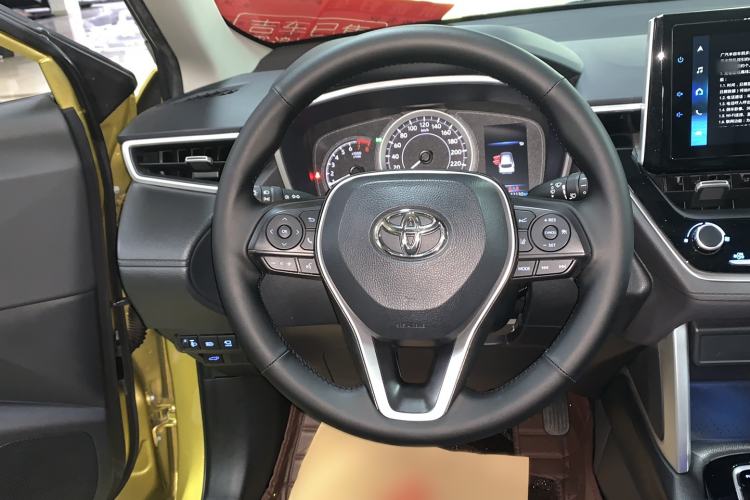 Used Toyota FRONTLANDER 2022 2.0L CVT Luxury PLUS Edition Steering Wheel
