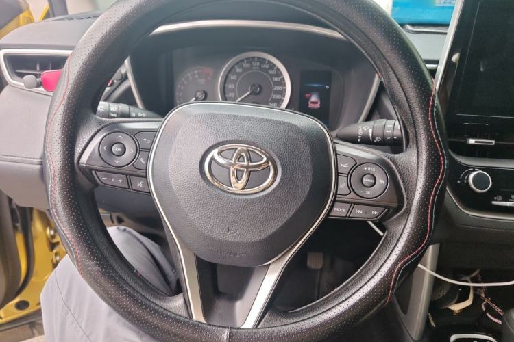 Used Toyota FRONTLANDER 2022 2.0L CVT Luxury PLUS Edition Steering Wheel