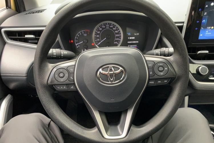 Used Toyota FRONTLANDER 2022 2.0L CVT Luxury PLUS Edition Steering Wheel
