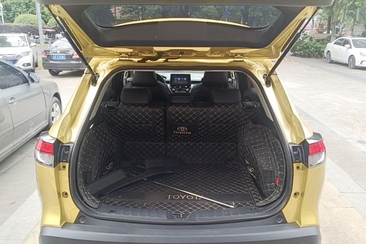 Used Toyota FRONTLANDER 2022 2.0L CVT Luxury Edition Trunk