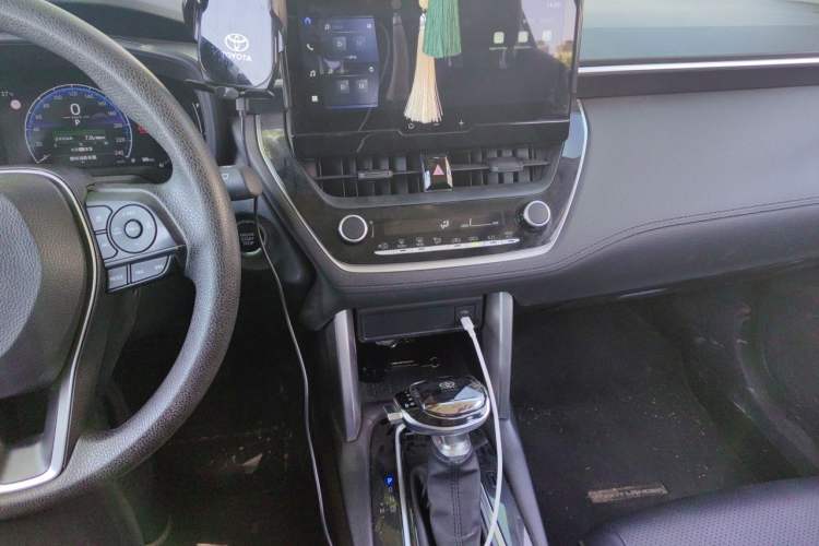 Used Toyota FRONTLANDER 2023 2.0L CVT Leading Edition Audio And AC Panel