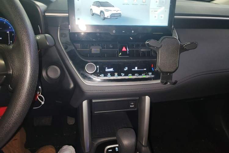 Used Toyota FRONTLANDER 2023 2.0L CVT Elite Edition Audio And AC Panel