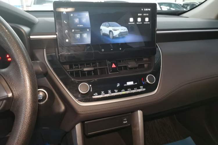 Used Toyota FRONTLANDER 2023 2.0L CVT Leading Edition Audio And AC Panel