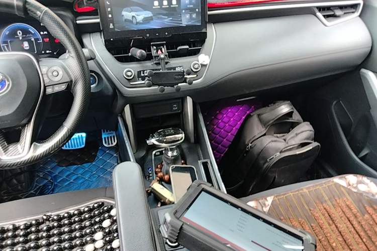 Used Toyota FRONTLANDER 2023 2.0L Smart Electric Hybrid Dual-Engine Leading Edition Audio And AC Panel