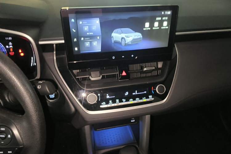 Used Toyota FRONTLANDER 2023 2.0L CVT Luxury Edition Audio And AC Panel