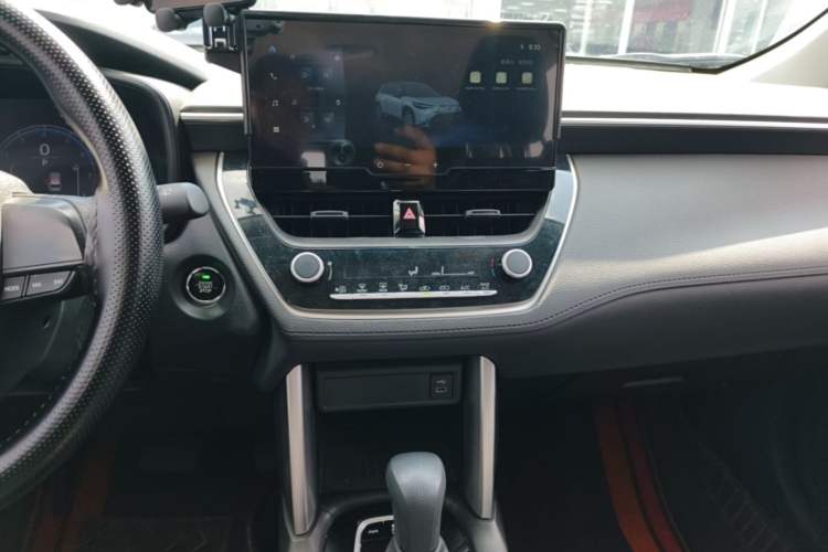 Used Toyota FRONTLANDER 2023 2.0L CVT Elite Edition Audio And AC Panel