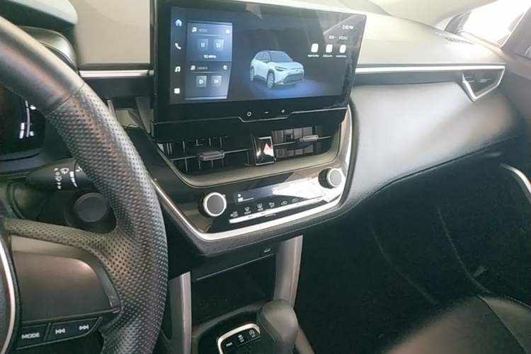 Used Toyota FRONTLANDER 2023 2.0L CVT Elite Edition Audio And AC Panel