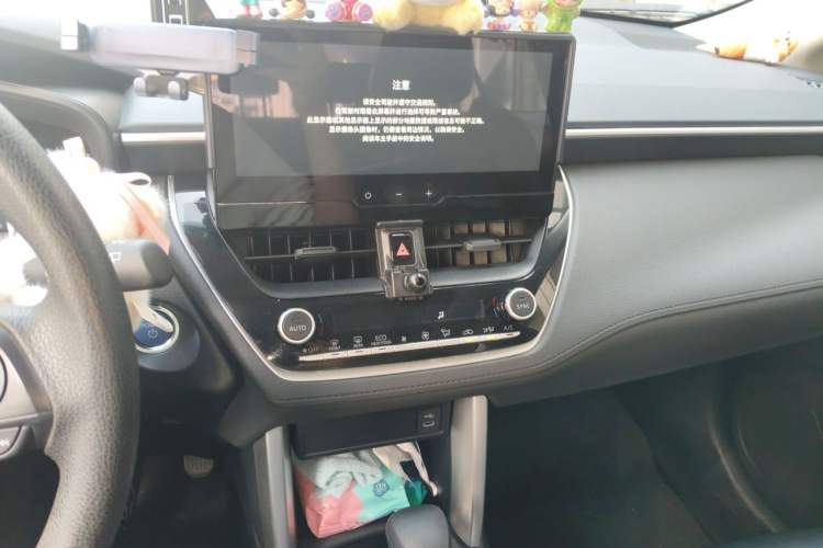Used Toyota FRONTLANDER 2023 2.0L Smart Electric Hybrid Dual-Engine Leading Edition Audio And AC Panel