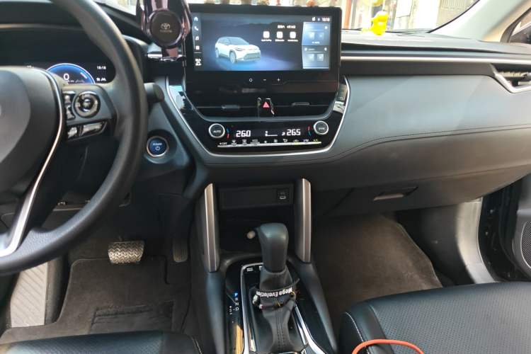 Used Toyota FRONTLANDER 2023 2.0L Smart Electric Hybrid Dual-Engine Leading Edition Audio And AC Panel