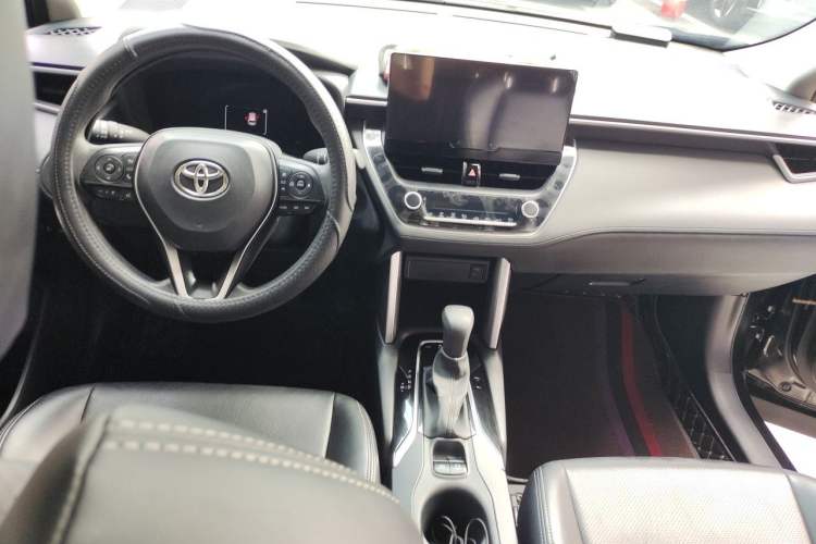 Used Toyota FRONTLANDER 2023 2.0L CVT Leading Edition Center Console