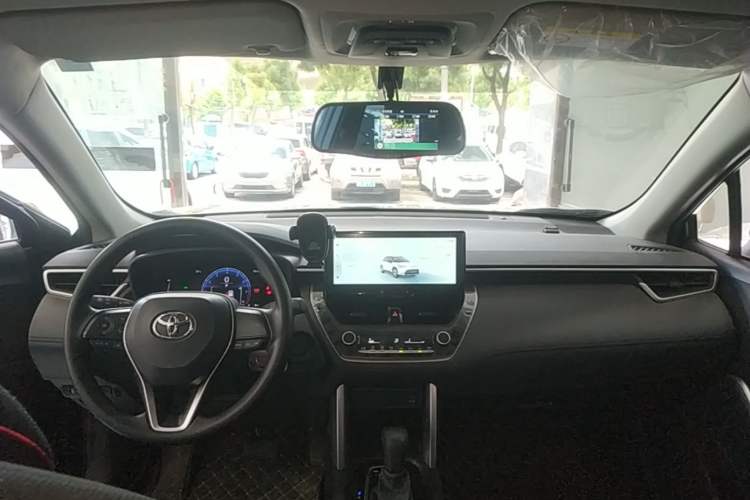Used Toyota FRONTLANDER 2023 2.0L CVT Elite Edition Center Console