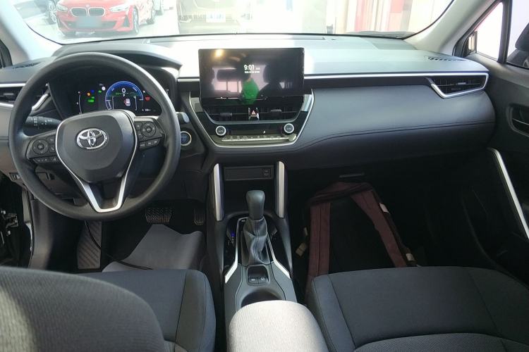 Used Toyota FRONTLANDER 2023 2.0L Smart Electric Hybrid Dual-Engine Leading Edition Center Console