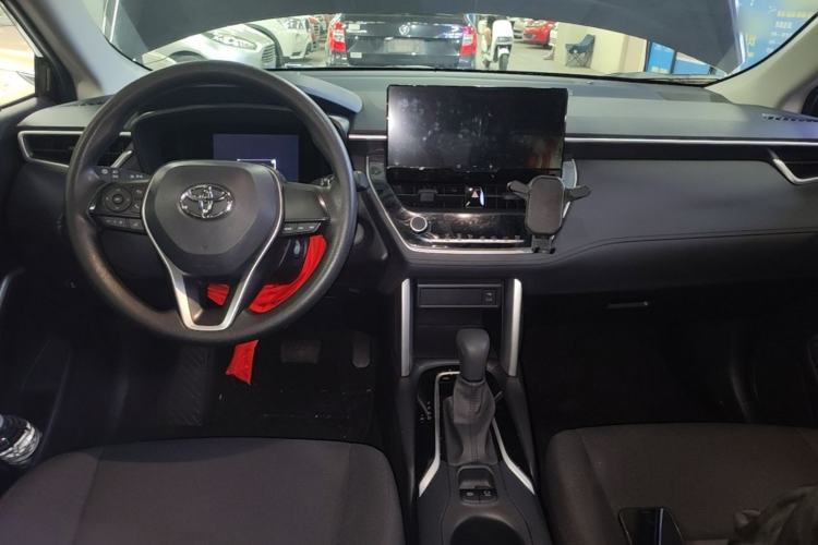Used Toyota FRONTLANDER 2023 2.0L CVT Elite Edition Center Console