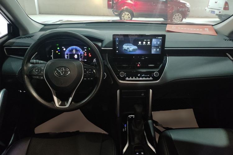 Used Toyota FRONTLANDER 2023 2.0L CVT Leading Edition Center Console