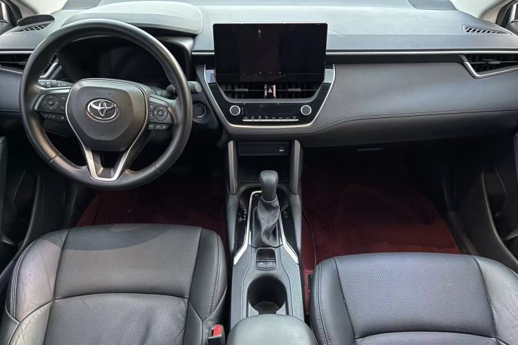 Used Toyota FRONTLANDER 2023 2.0L CVT Leading Edition Center Console