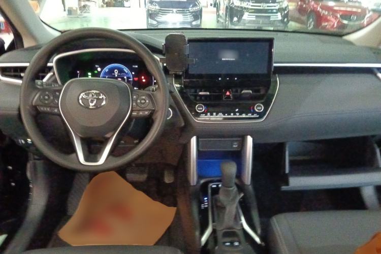 Used Toyota FRONTLANDER 2023 2.0L Smart Electric Hybrid Dual-Engine Luxury Edition Center Console