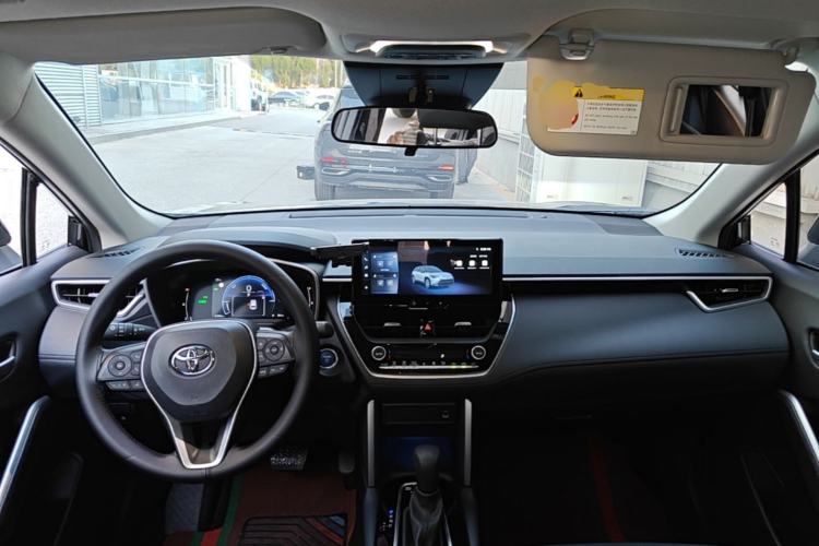 Used Toyota FRONTLANDER 2023 2.0L Smart Electric Hybrid Dual-Engine Luxury Edition Center Console