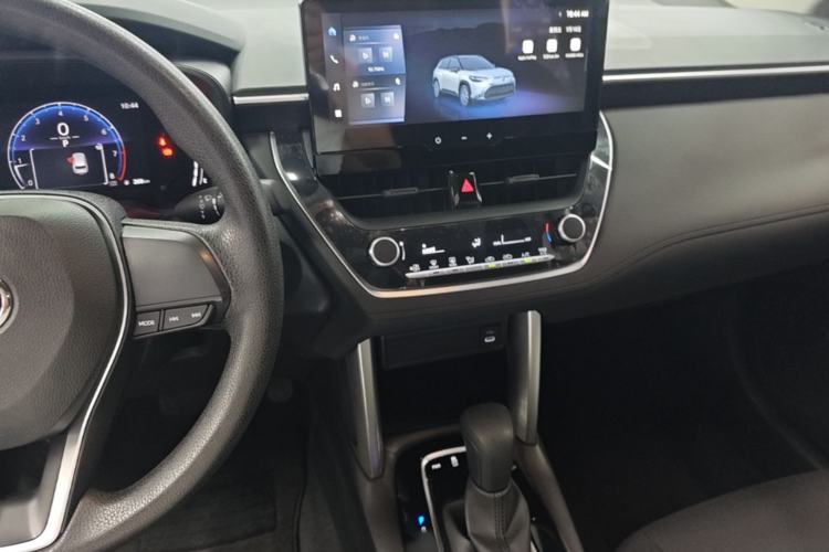 Used Toyota FRONTLANDER 2023 2.0L CVT Elite Edition Center Console