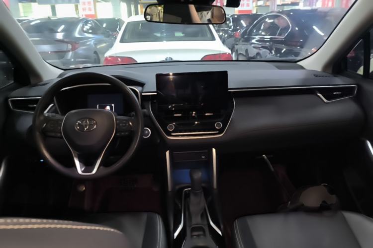 Used Toyota FRONTLANDER 2023 2.0L Smart Electric Hybrid Dual-Engine Luxury Edition Center Console