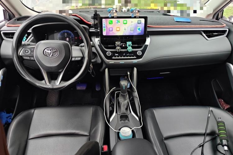 Used Toyota FRONTLANDER 2023 2.0L CVT Elite Edition Center Console
