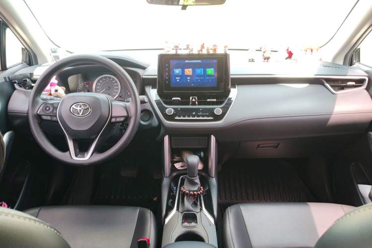 Used Toyota FRONTLANDER 2023 2.0L CVT Elite Edition Center Console