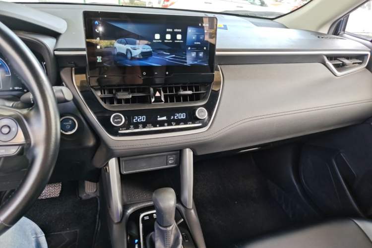 Used Toyota FRONTLANDER 2023 2.0L Smart Electric Hybrid Dual-Engine Leading Edition Center Console