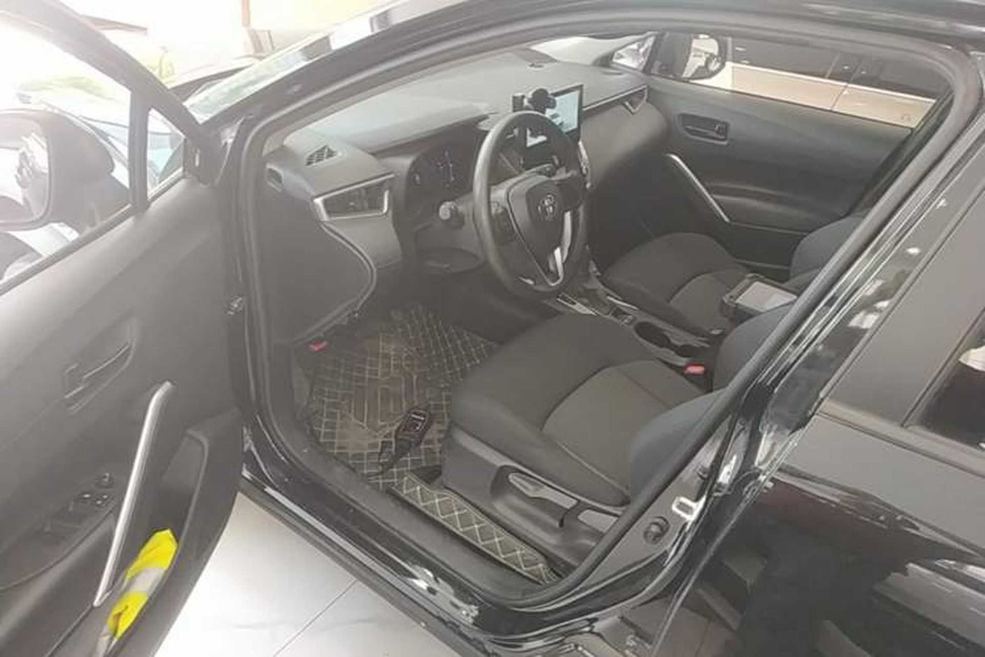 Used Toyota FRONTLANDER 2023 2.0L CVT Elite Edition Driver Seat