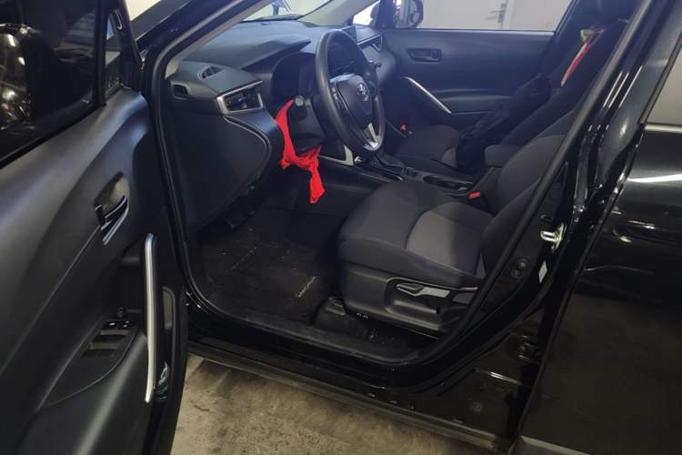 Used Toyota FRONTLANDER 2023 2.0L CVT Elite Edition Driver Seat