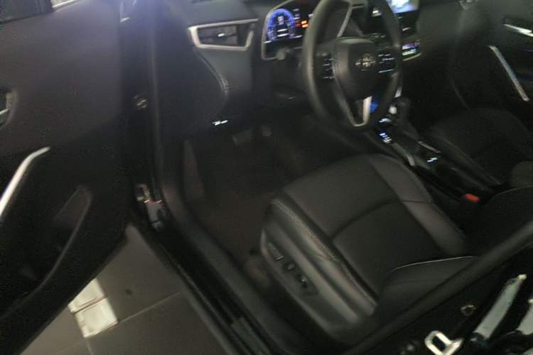 Used Toyota FRONTLANDER 2023 2.0L CVT Luxury Edition Driver Seat