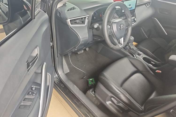Used Toyota FRONTLANDER 2023 2.0L CVT Elite Edition Driver Seat