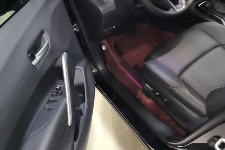 Used Toyota FRONTLANDER 2023 2.0L Smart Electric Hybrid Dual-Engine Luxury Edition Driver Seat