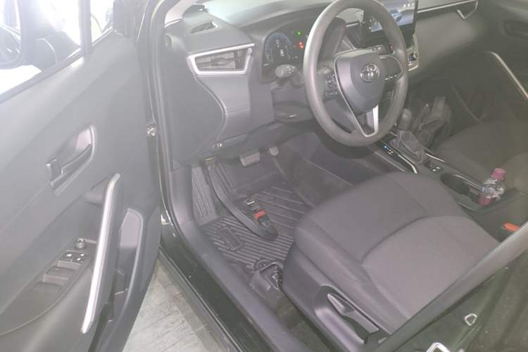 Used Toyota FRONTLANDER 2023 2.0L CVT Elite Edition Driver Seat