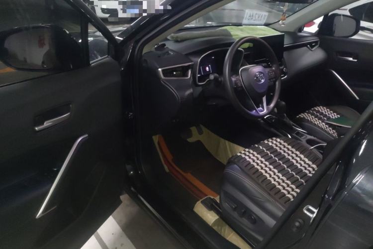 Used Toyota FRONTLANDER 2023 2.0L CVT Luxury Edition Driver Seat
