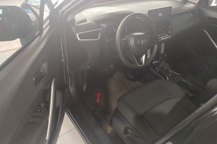 Used Toyota FRONTLANDER 2023 2.0L CVT Elite Edition Driver Seat