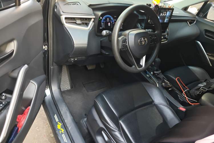 Used Toyota FRONTLANDER 2023 2.0L Smart Electric Hybrid Dual-Engine Leading Edition Driver Seat