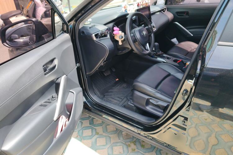 Used Toyota FRONTLANDER 2023 2.0L CVT Elite Edition Driver Seat