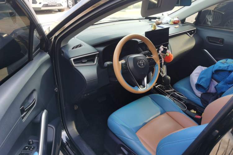 Used Toyota FRONTLANDER 2023 2.0L Smart Electric Hybrid Dual-Engine Leading Edition Driver Seat