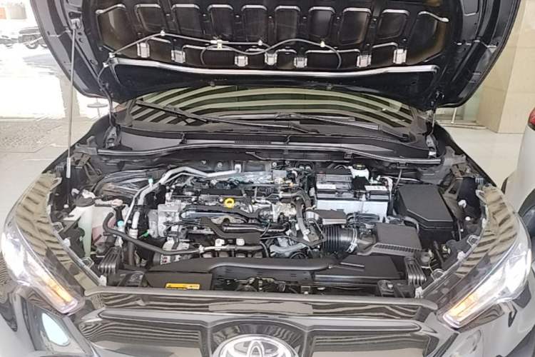 Used Toyota FRONTLANDER 2023 2.0L CVT Elite Edition Engine Bay